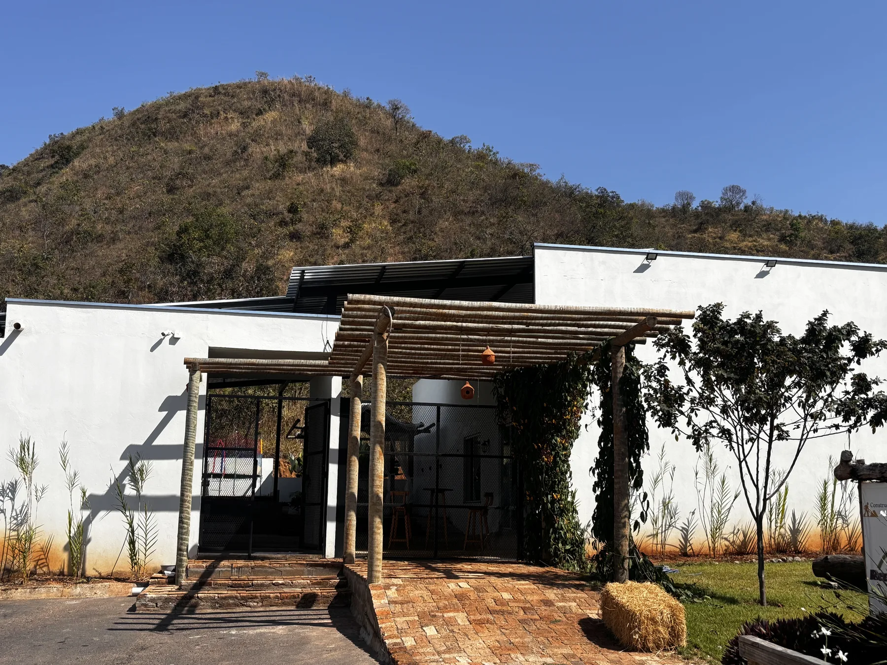Áreas externas no Recanto da Serra