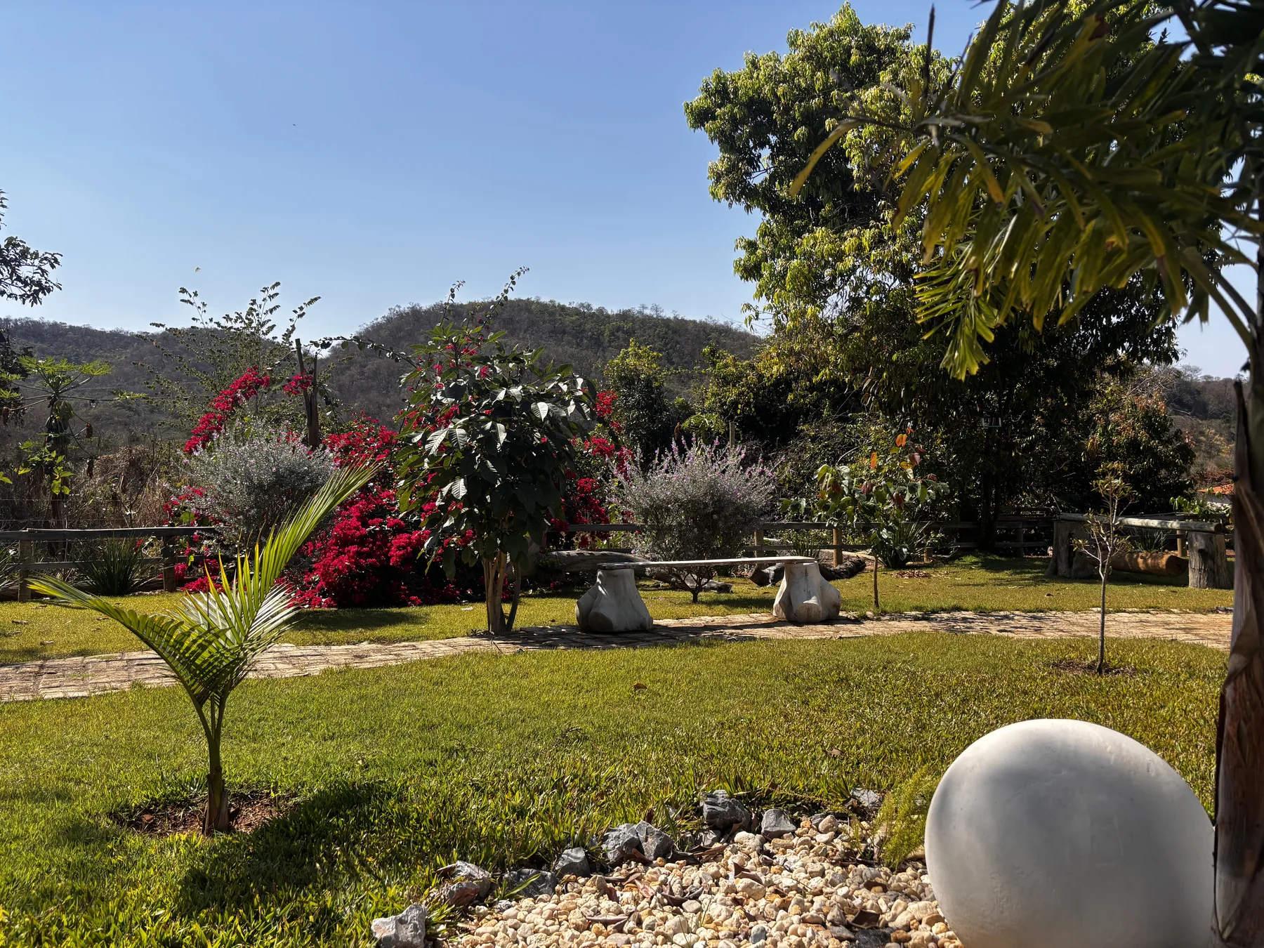 Áreas externas no Recanto da Serra